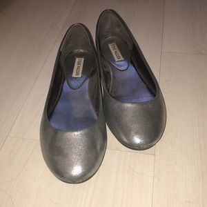 Steve Madden Silver Flats